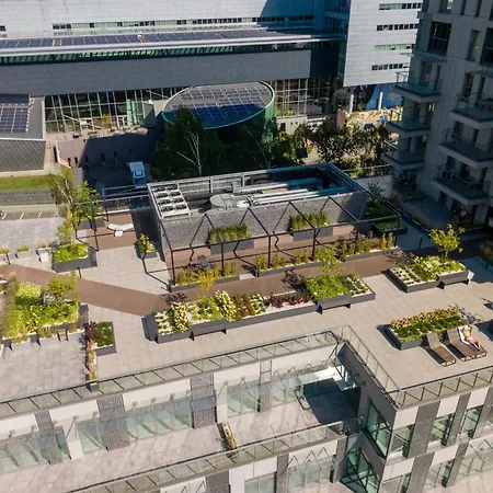 Urban Premium, Sokolska 30 Towers No 3, Free Parking, Gym & Sauna, Self Check-in Apartamento