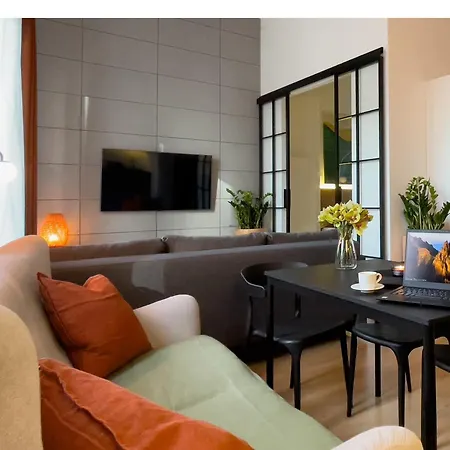 Urban Premium, Sokolska 30 Towers No 3, Free Parking, Gym & Sauna, Self Check-in * 卡托维兹