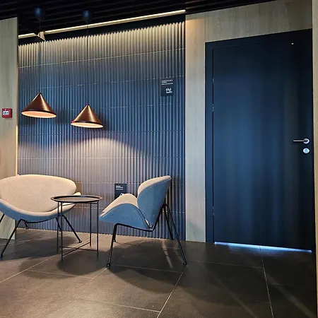 Urban Premium - Sokolska 30 Towers No 3 - Free Parking -gym & Sauna