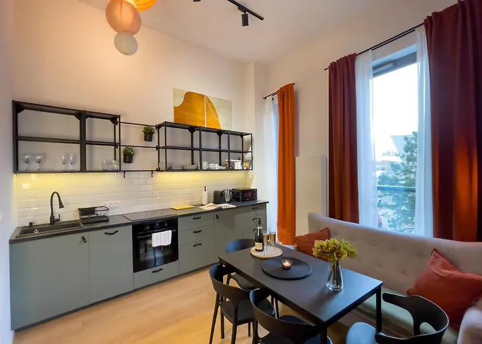 Urban Premium, Sokolska 30 Towers No 3, Free Parking, Gym & Sauna, Self Check-in Katowice