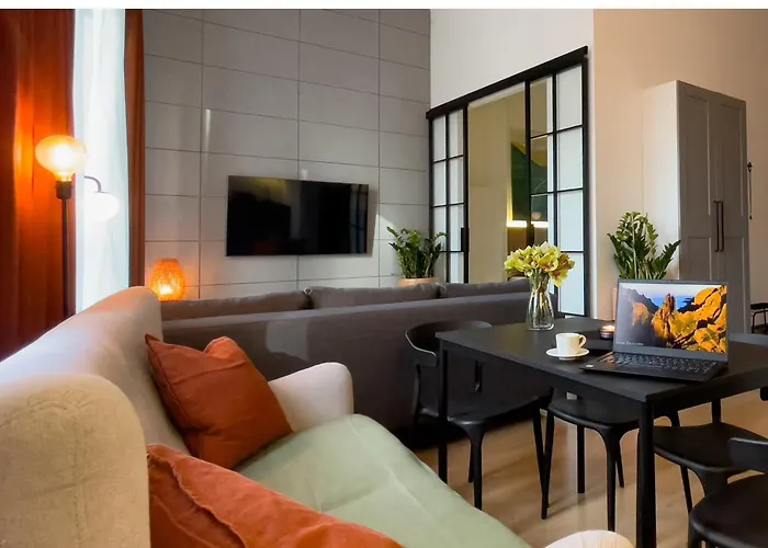 Urban Premium, Sokolska 30 Towers No 3, Free Parking, Gym & Sauna, Self Check-in * Katowice